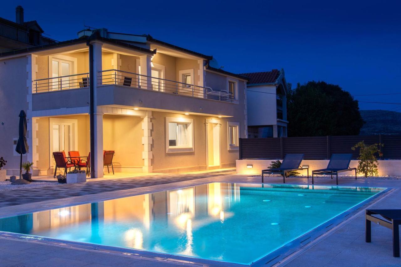 Vila Casa Della Cava Trogir Exteriér fotografie